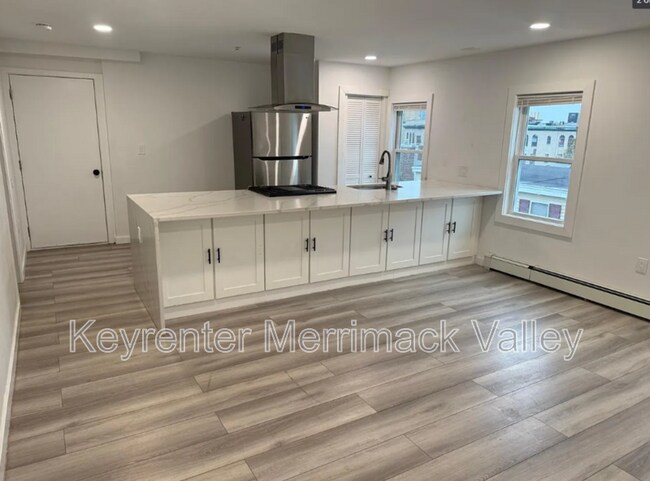 Building Photo - 61 Chapel St