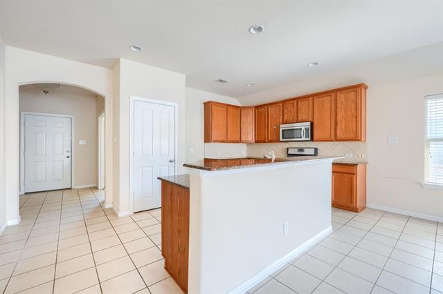 Building Photo - 2104 Jasmine Valley Drive