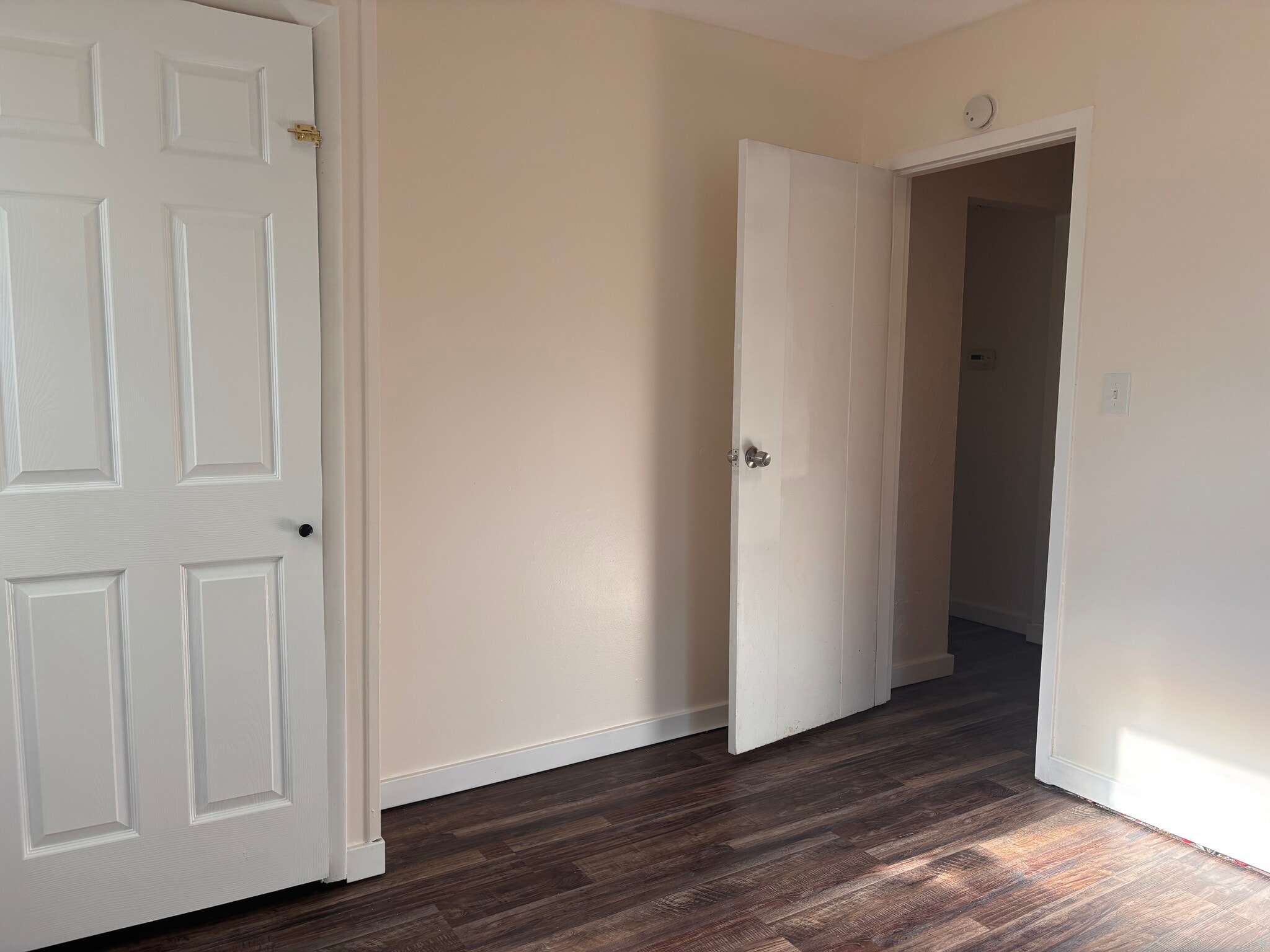 Building Photo - 2505 Moundview Dr