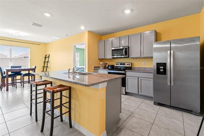 Building Photo - 34044 Sorrel Mint Dr