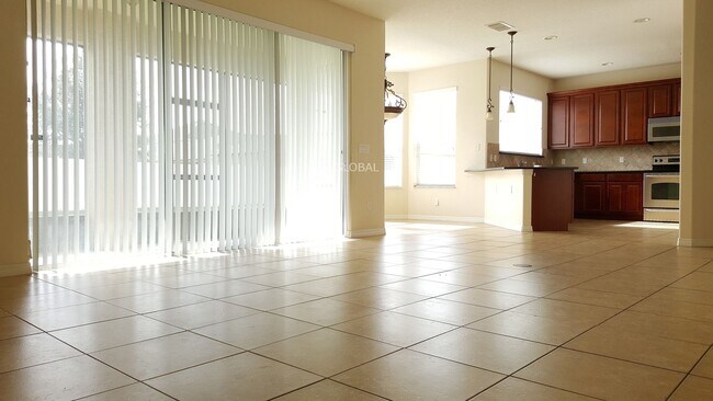 Building Photo - Elegant 4-Bedroom Home in Gated Eagle Creek with Resort-Style Amenities