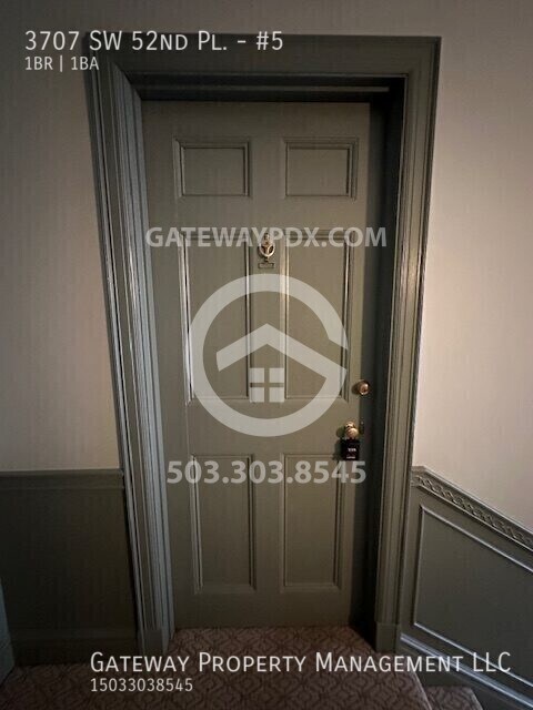 Building Photo - 3707 SW 52nd Pl