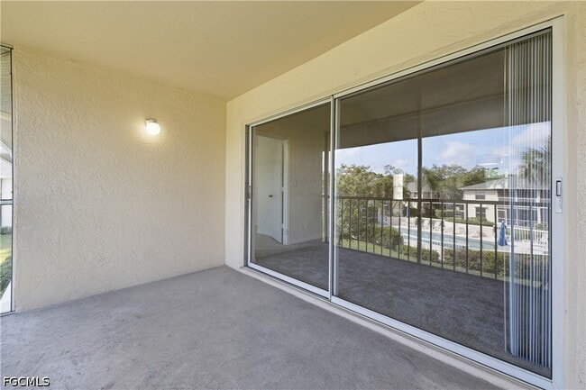 Building Photo - 600 Squire Cir