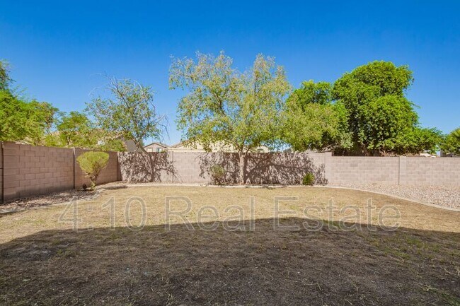 Building Photo - 2320 W Allens Peak Dr