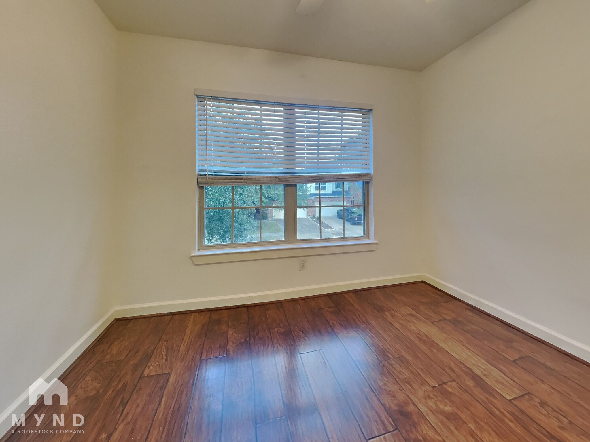 Building Photo - 5343 Summit Hollow Dr