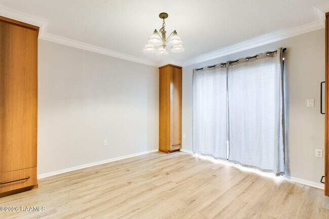 Building Photo - 110 W Bayou Pkwy