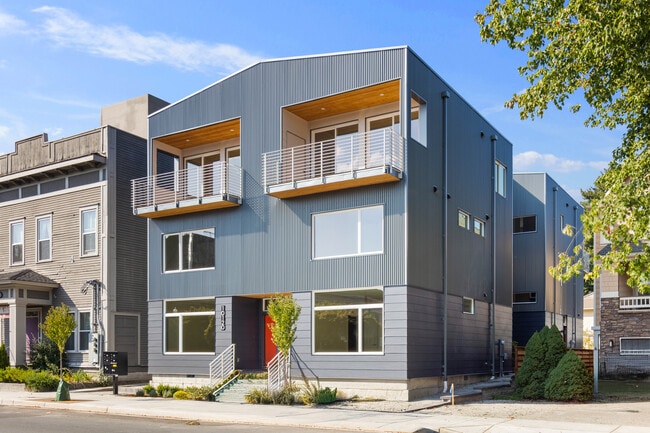 Building Photo - 10120 NE 185th St