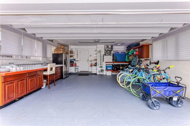 Building Photo - 268 Imperial Ln