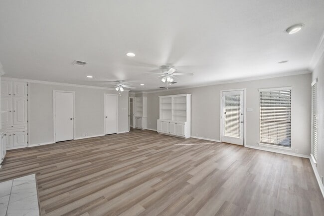 Building Photo - 4351 Bullfinch Ct