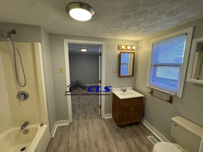 Building Photo - 3100 N 14th St