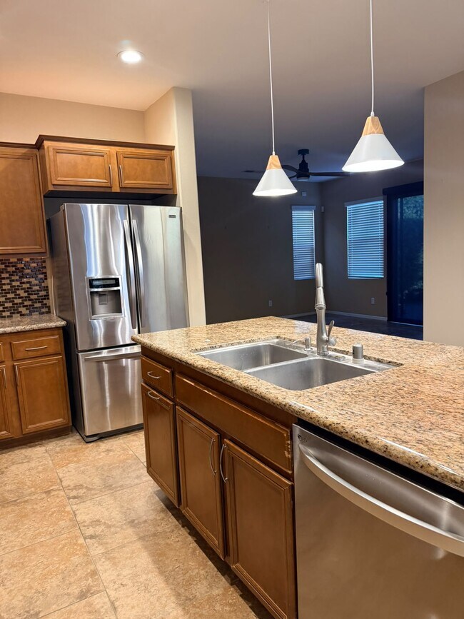Building Photo - 1824 Wolf Canyon Loop