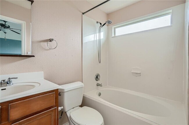 Building Photo - 160 Wildfire Cove