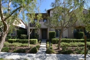 Building Photo - 33 Wonderland