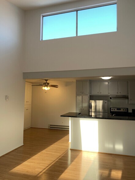 Building Photo - 7740 Margerum Ave