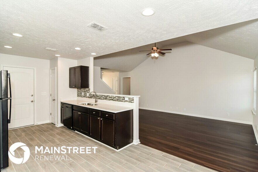 Building Photo - 3228 Willingham Run