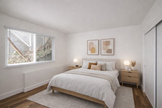 Building Photo - 1130 Wellington St