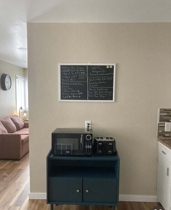 Building Photo - 3323 Bryant Ave S