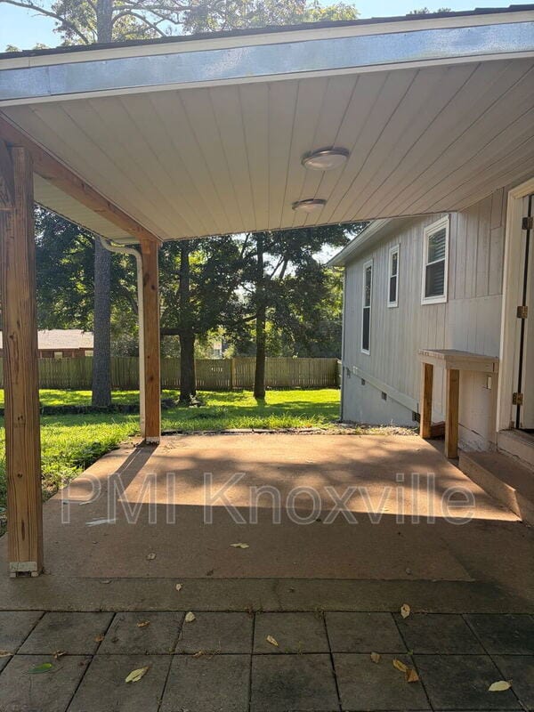 Building Photo - 4100 Abercorn Rd
