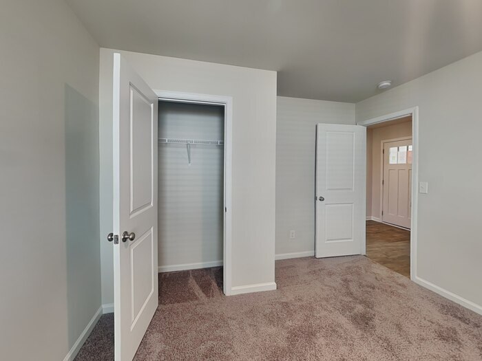 Building Photo - 64 Blue Fescue Way