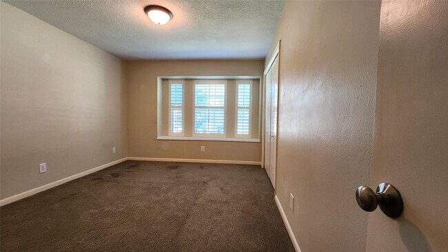 Building Photo - 4903 Wind Chimes Dr