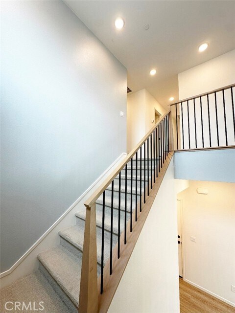 Building Photo - 229 Paddock Ln