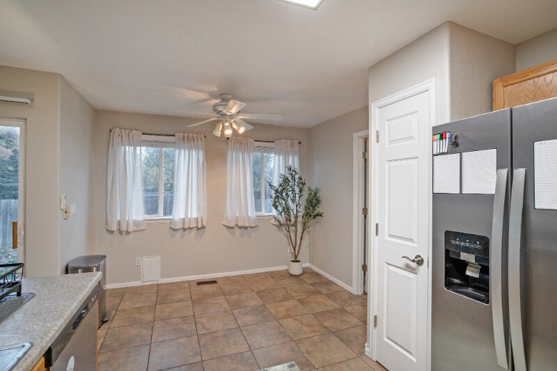 Building Photo - 13031 Dexter St