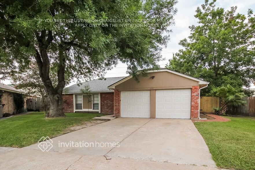 Building Photo - 2307 Pepperweed Dr