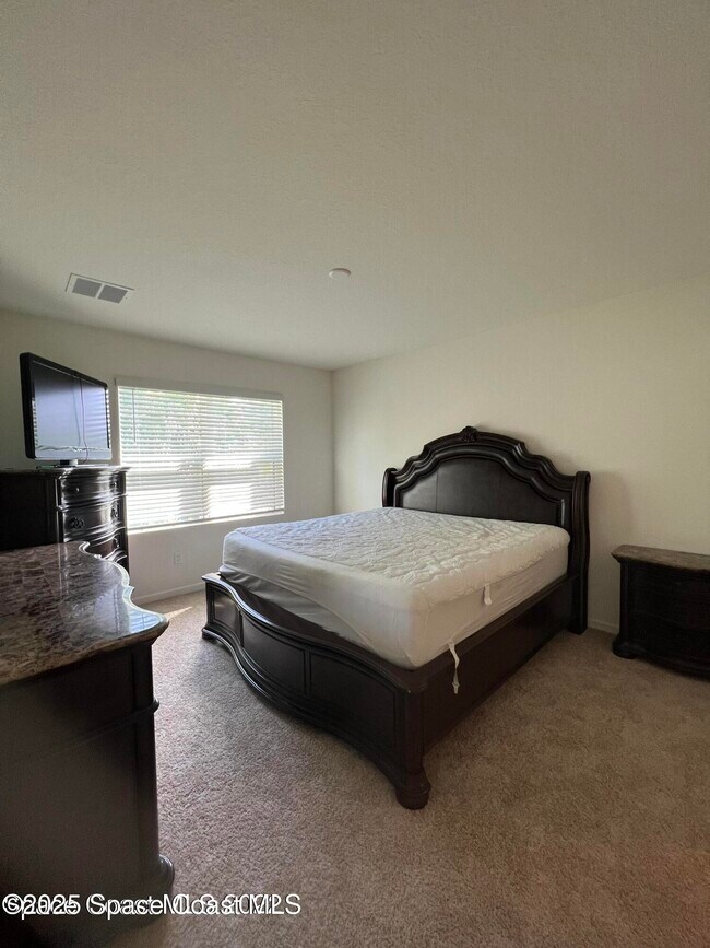 Building Photo - 7459 Tourmaline Dr