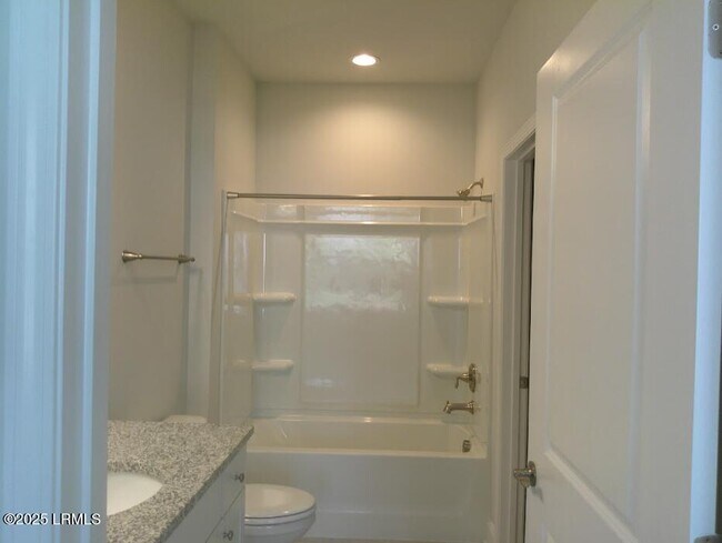Building Photo - 443 Crane Ct