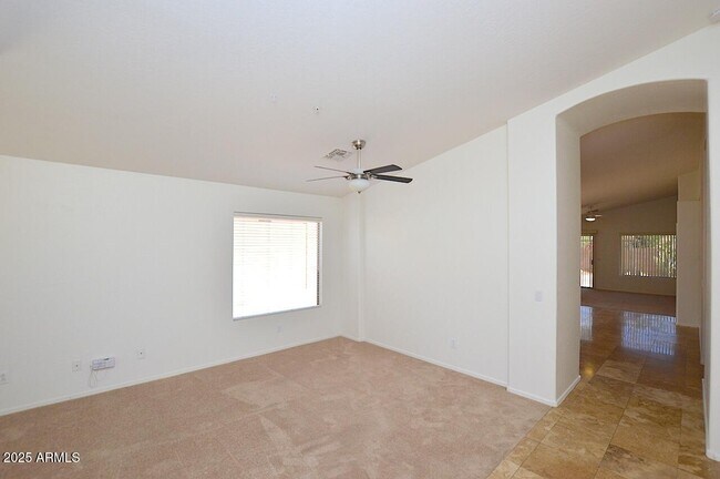Building Photo - 10253 E Penstamin Dr