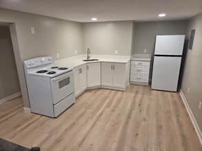 Building Photo - 785 N Monroe Blvd