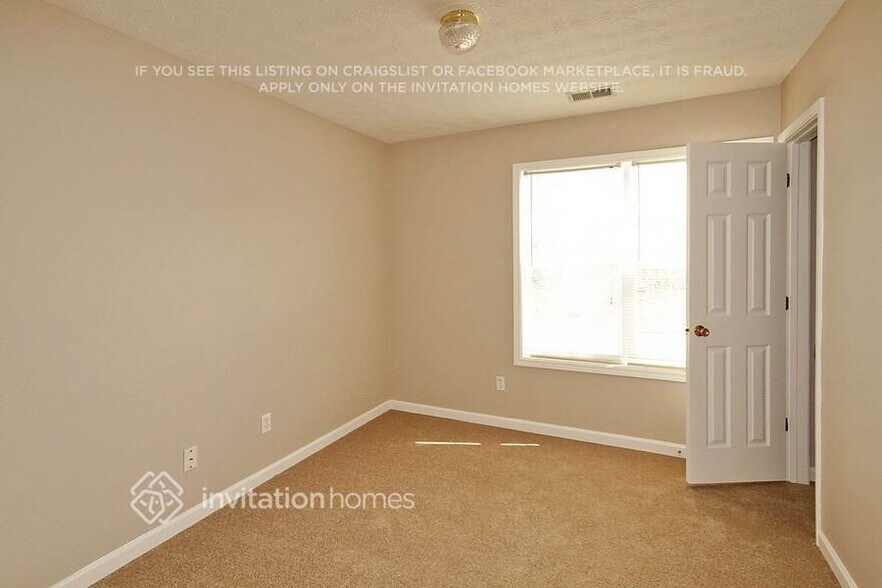 Building Photo - 1807 Summit Creek Way