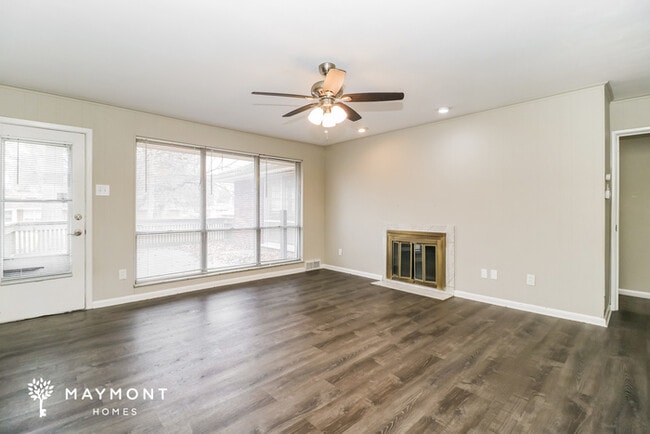 Building Photo - Comfortable Living in Florissant