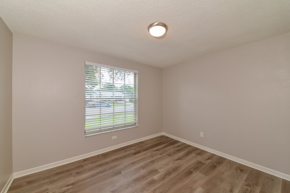 Building Photo - 904 Briarcliff Dr