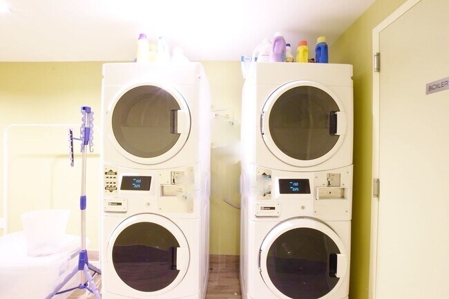 Building Photo - 92 Decatur St