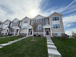 Building Photo - 865 Briar Gln Ct