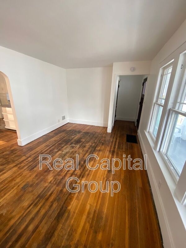 Building Photo - 511 Shirley Ave