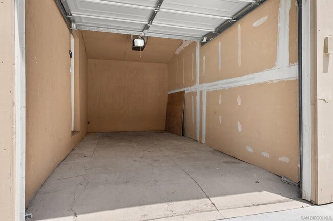 Building Photo - 2257 2nd Ave