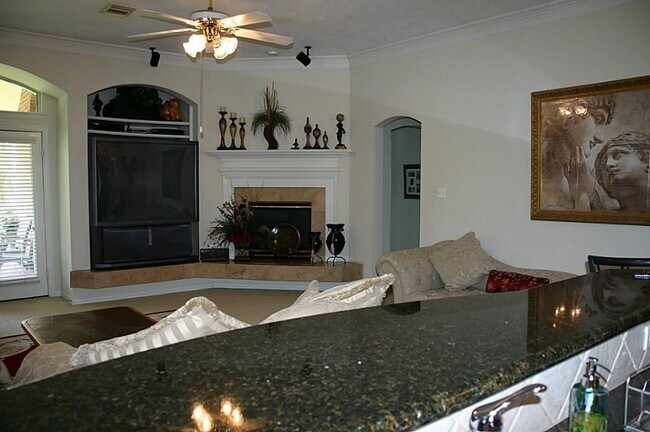 Building Photo - 10135 Lazy Lagoon