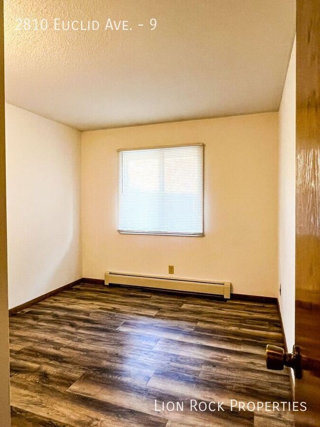 Building Photo - Charming & Affordable Living for $1,325/mo...