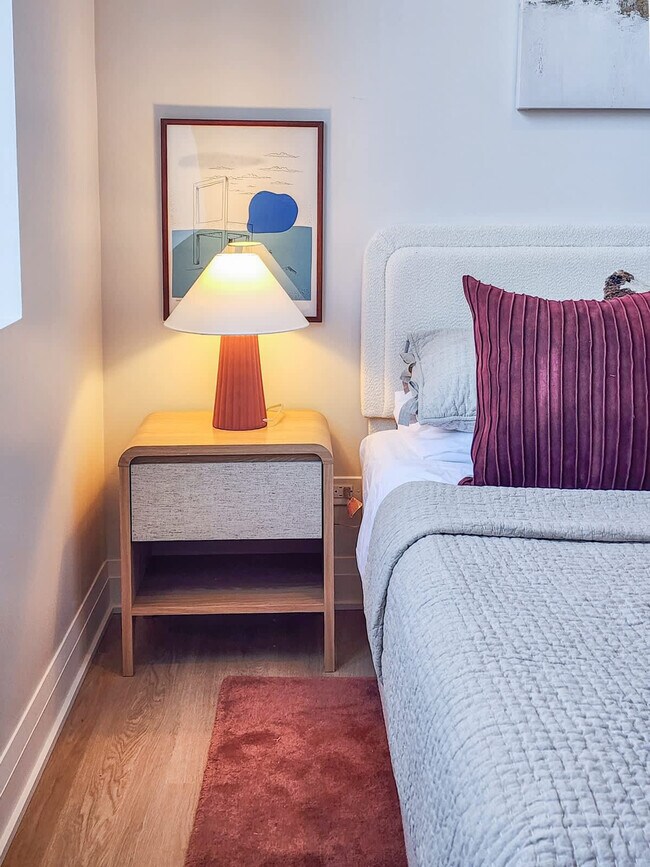 Building Photo - 1934 W North Ave