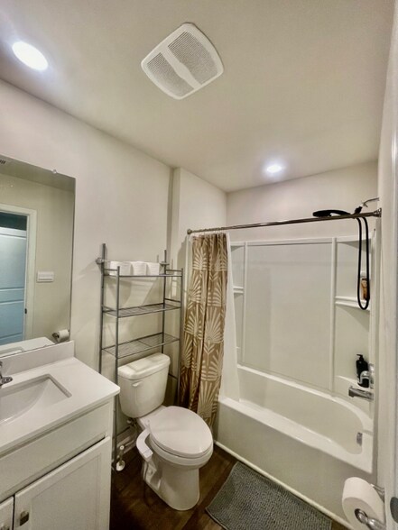 Building Photo - 78 Arlotta St