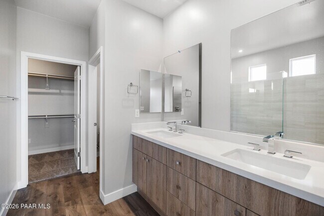 Building Photo - 1340 Rockwood Dr