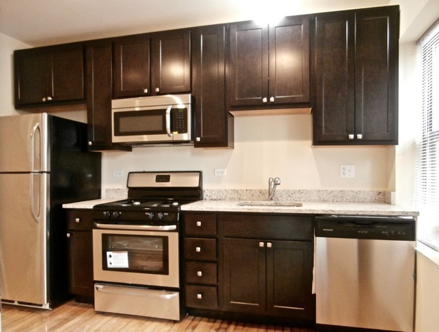 Primary Photo - 2323 W Arthur Ave