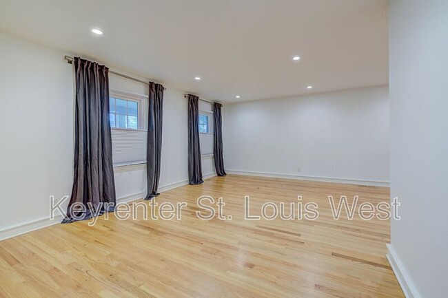 Building Photo - 10602 Tioga Ct