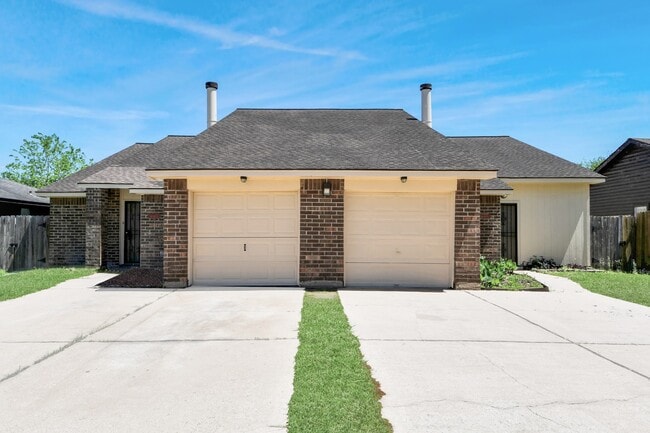 Building Photo - 16423 Monte Carlo Ln