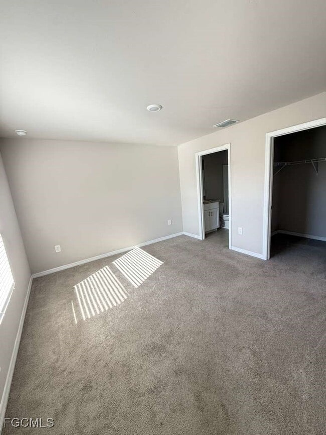 Building Photo - 3003 Lady Ln