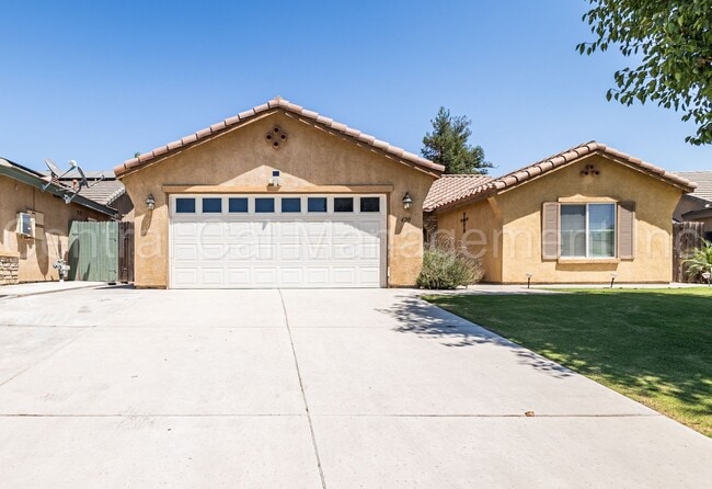 Primary Photo - 4 Bedroom/2 Bath Home in the Southwest - $...