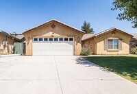 Building Photo - 4 Bedroom/2 Bath Home in the Southwest - $...