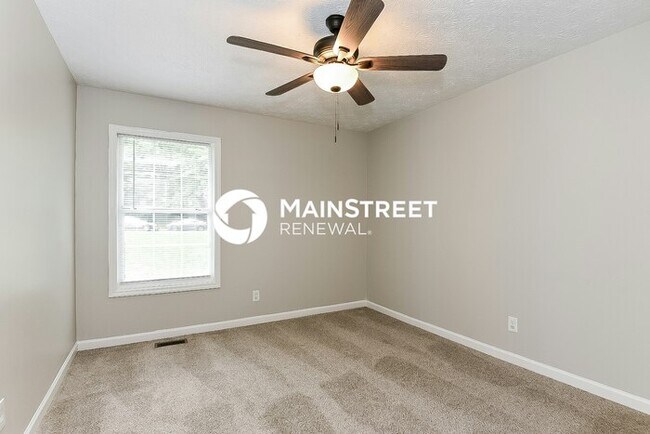 Building Photo - 4 Bedroom Pet-Friendly Home in Marietta, GA with Main Street Renewal